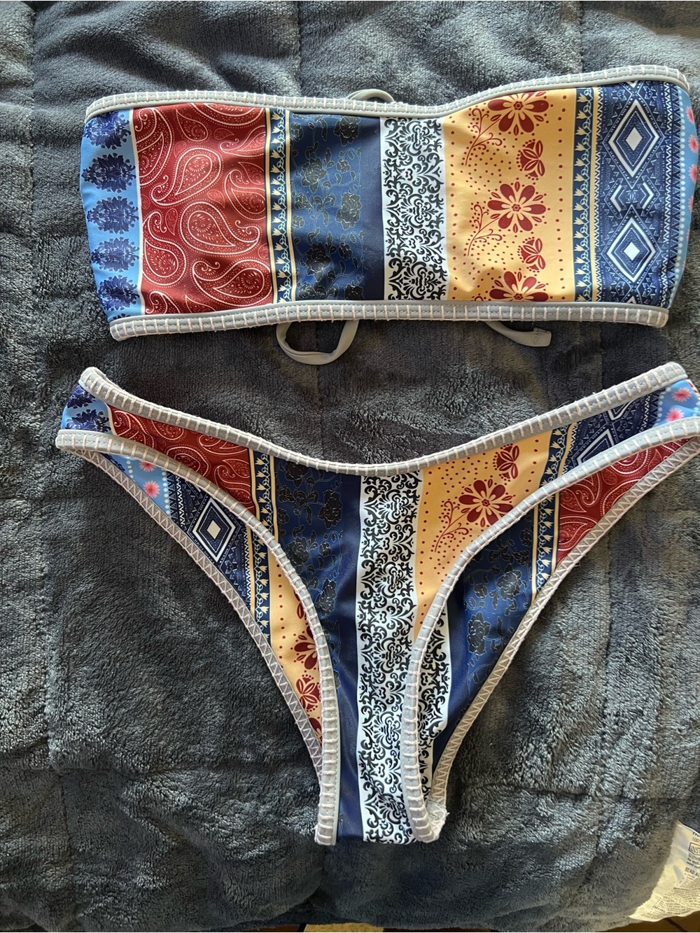 Bikini set - Picture 2 of 3